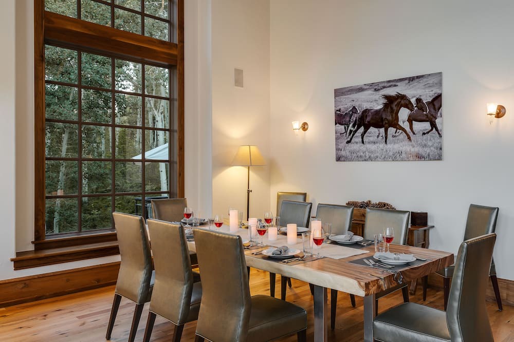 Photo of Livingroom in Cordillera