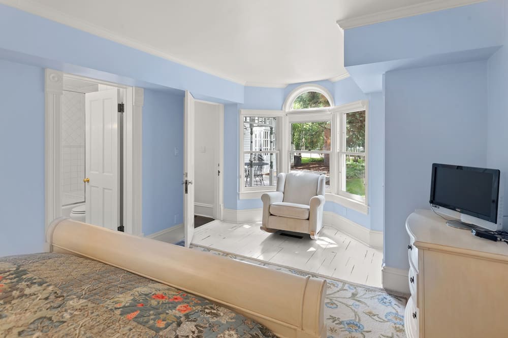 Photo of Bedroom in West End
