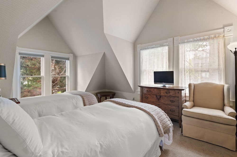 Photo of Bedroom in West End