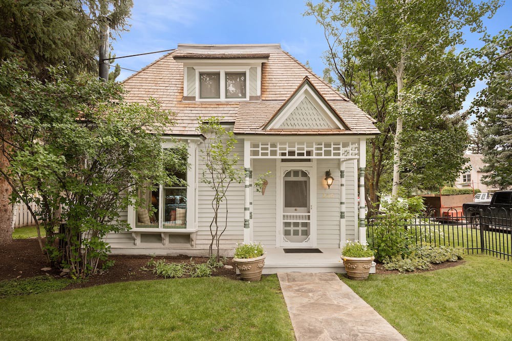 Photo of Outdoor in West End