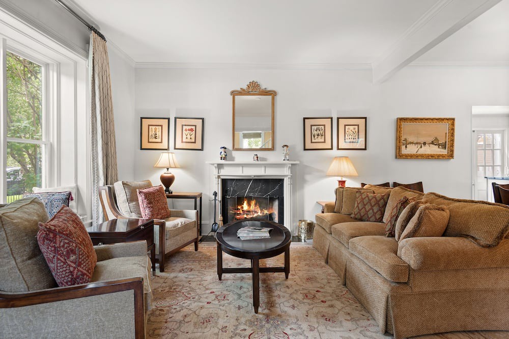 Photo of Livingroom in West End