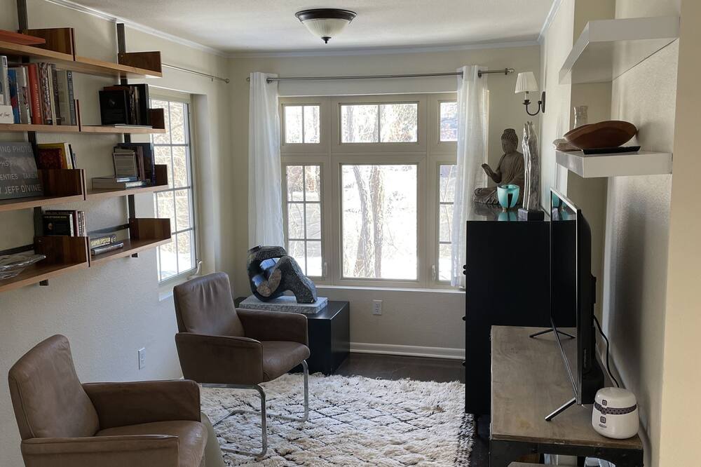 Photo of Livingroom in Golden