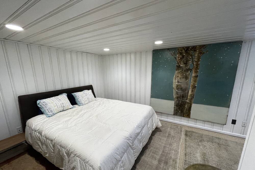 Photo of Bedroom in Golden
