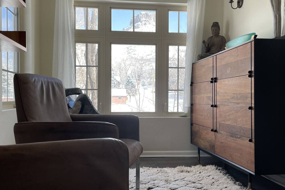 Photo of Livingroom in Golden