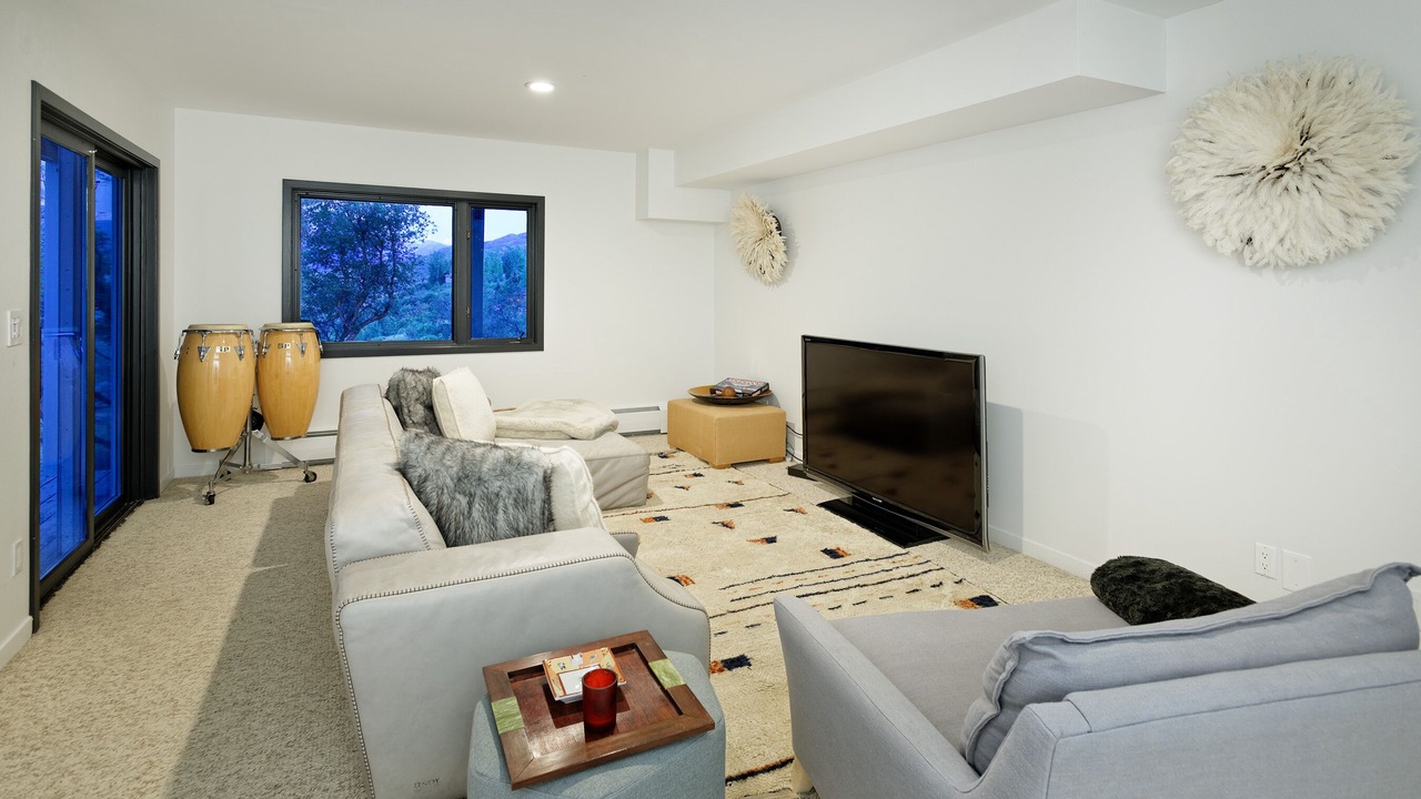 Photo of Livingroom in Brush Creek Village