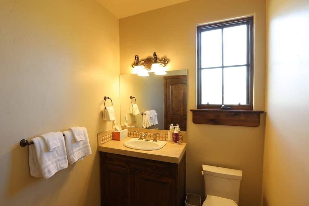 Photo of Bathroom in Gypsum