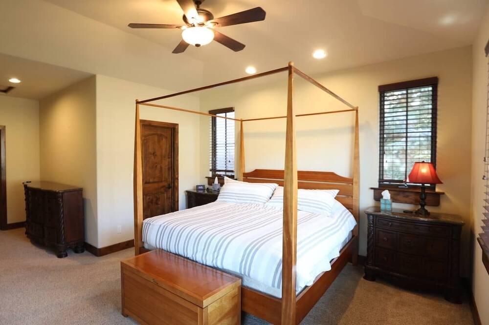 Photo of Bedroom in Gypsum