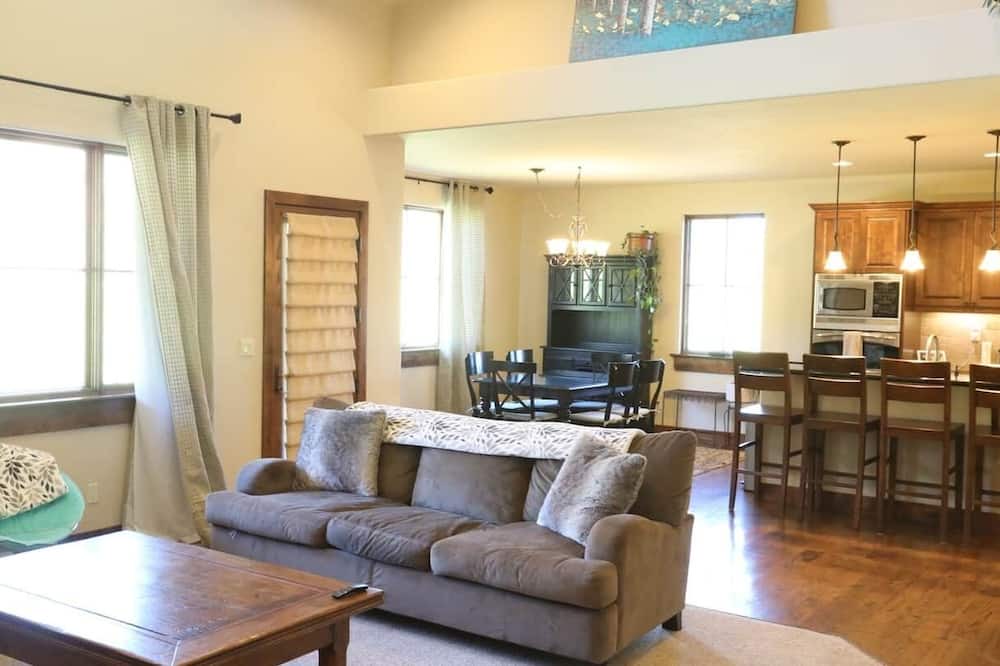 Photo of Livingroom in Gypsum