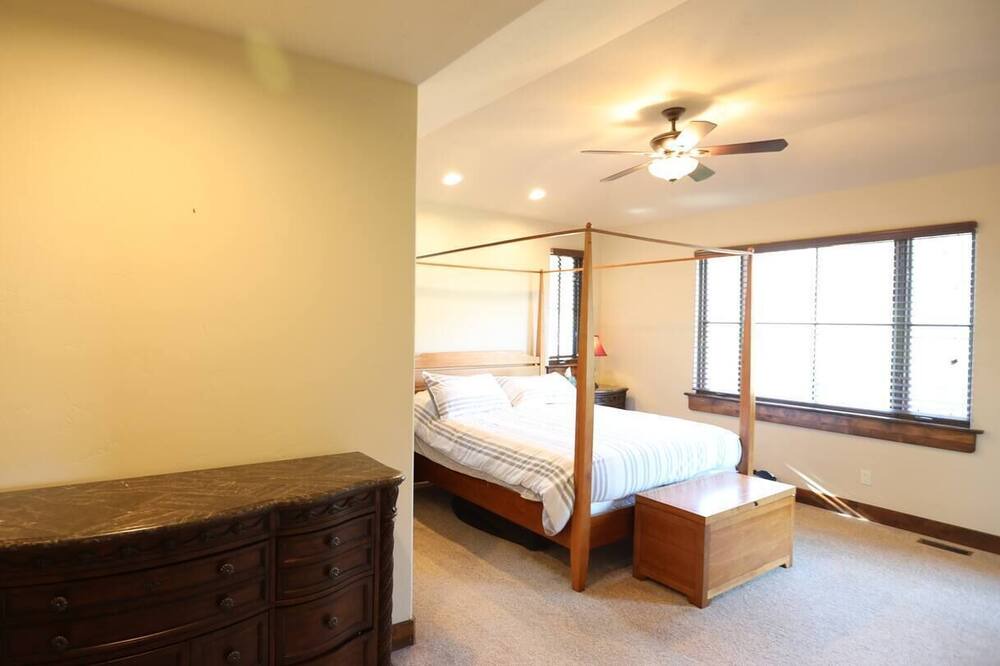 Photo of Bedroom in Gypsum