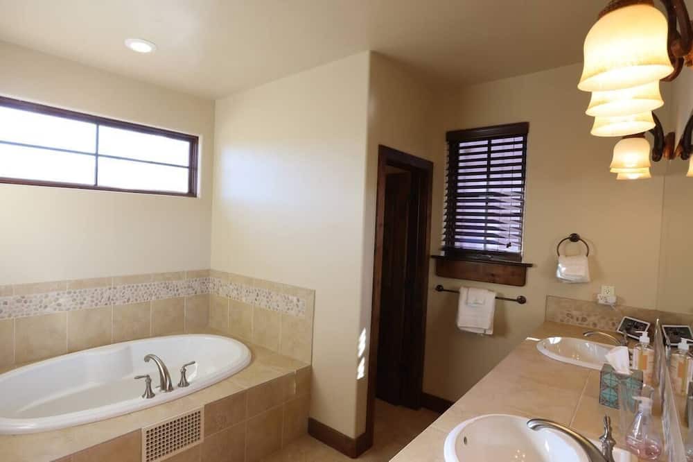 Photo of Bathroom in Gypsum