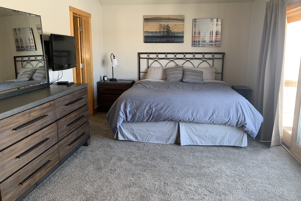 Photo of Bedroom in Grand Elk Ranch