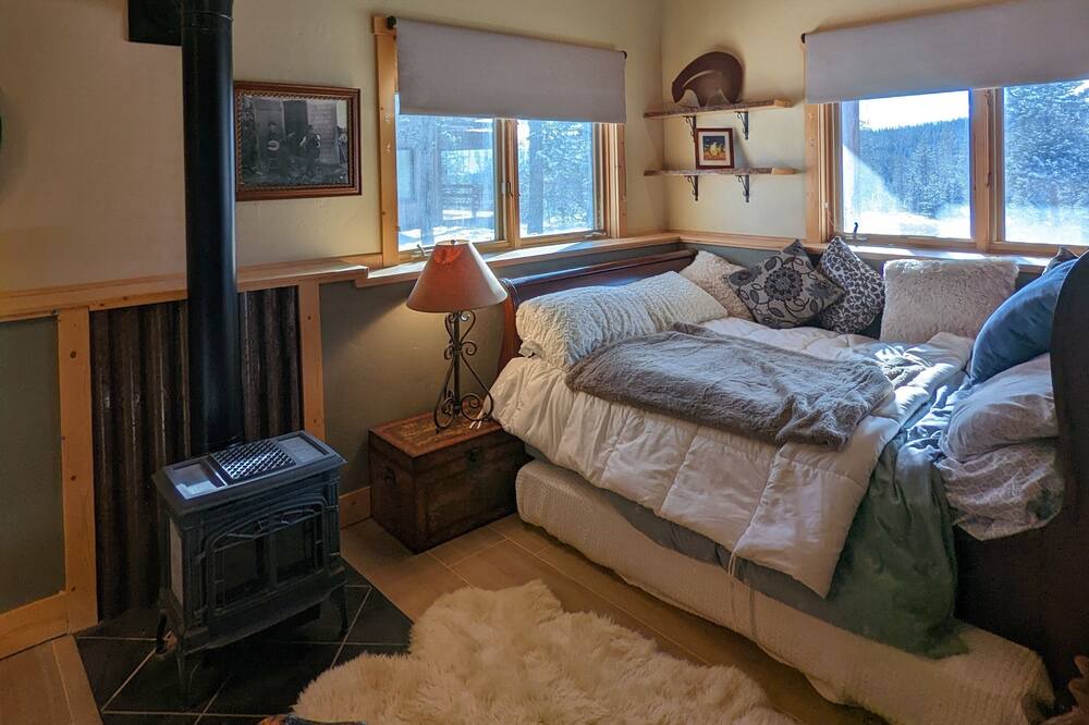 Photo of Bedroom in Tabernash