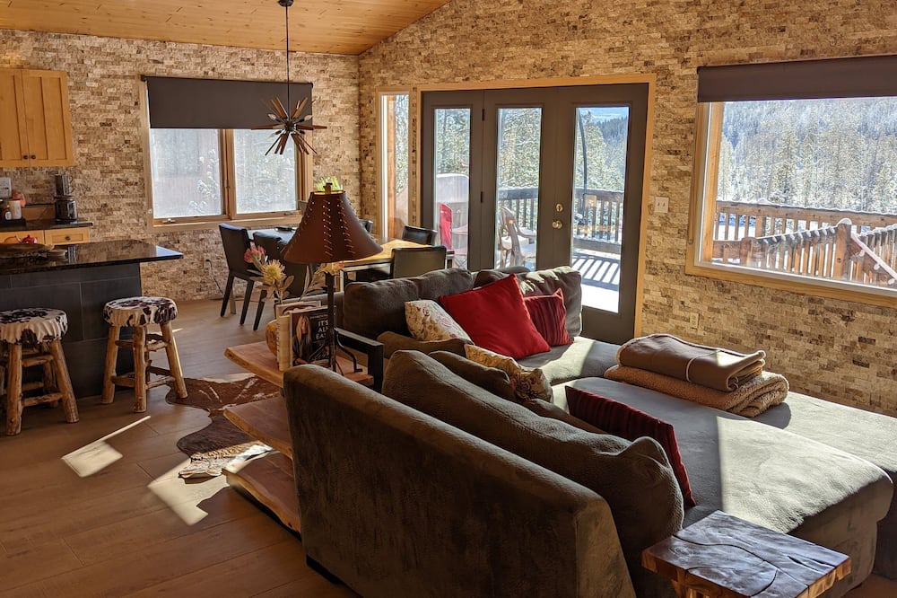 Photo of Livingroom in Tabernash