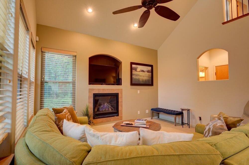 Photo of Bedroom in Palmer Lake