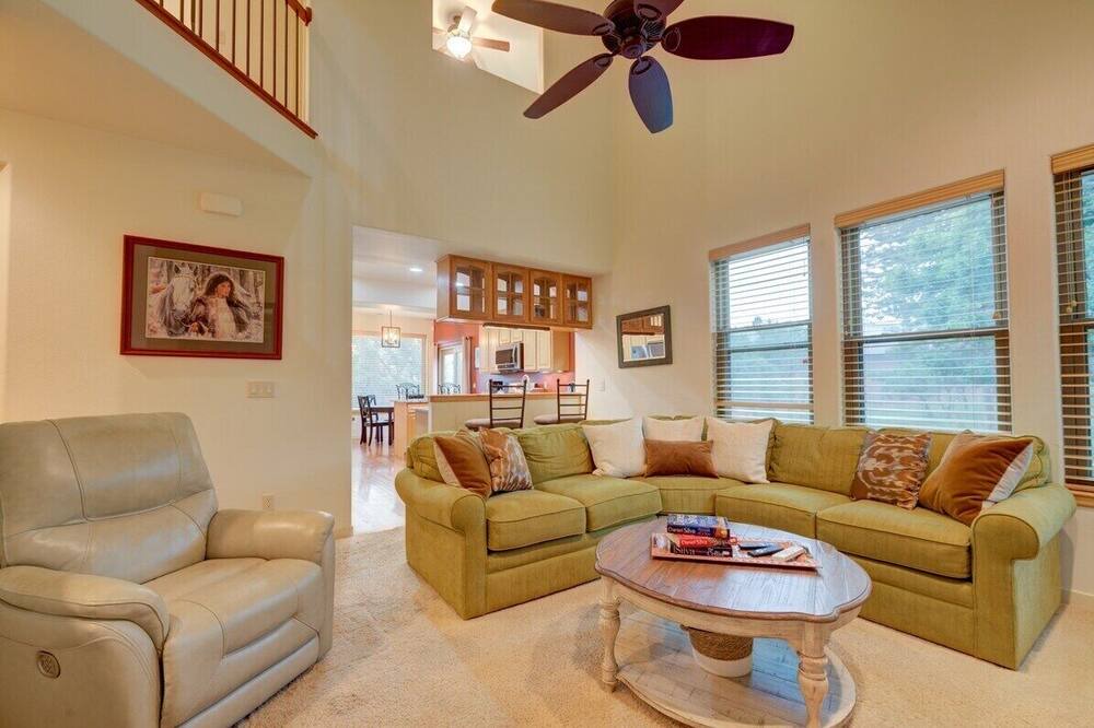 Photo of Livingroom in Palmer Lake