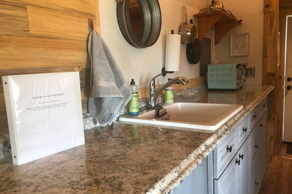 Photo of Kitchen in Lazear