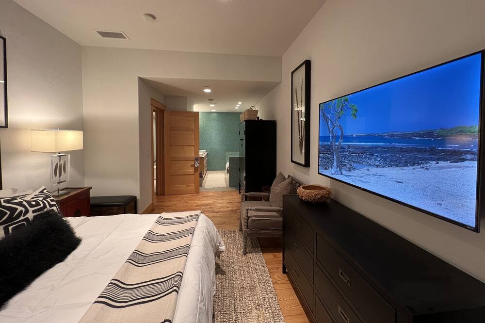 Photo of Bedroom in Eagle