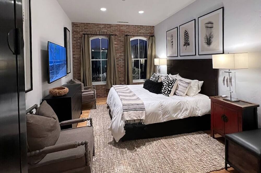 Photo of Bedroom in Eagle