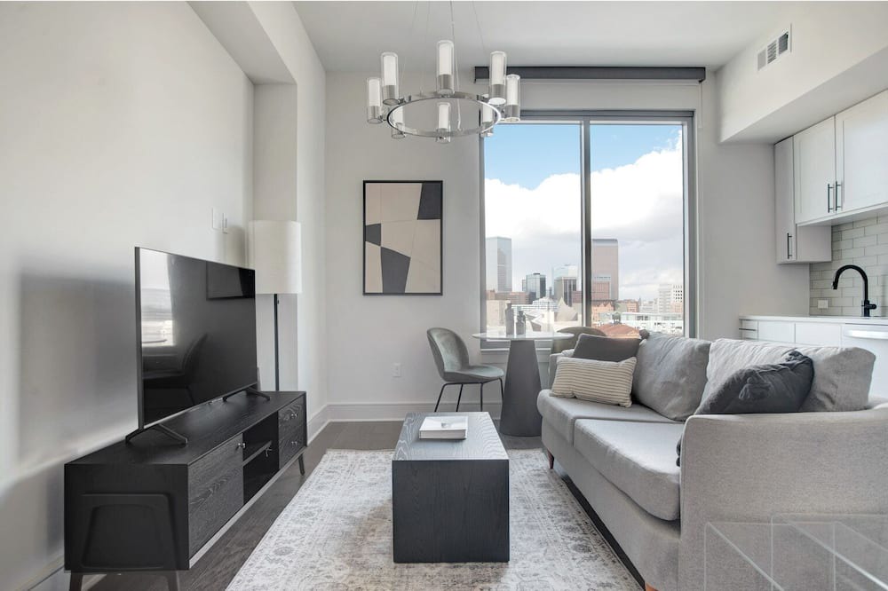 Photo of Livingroom in Civic Center