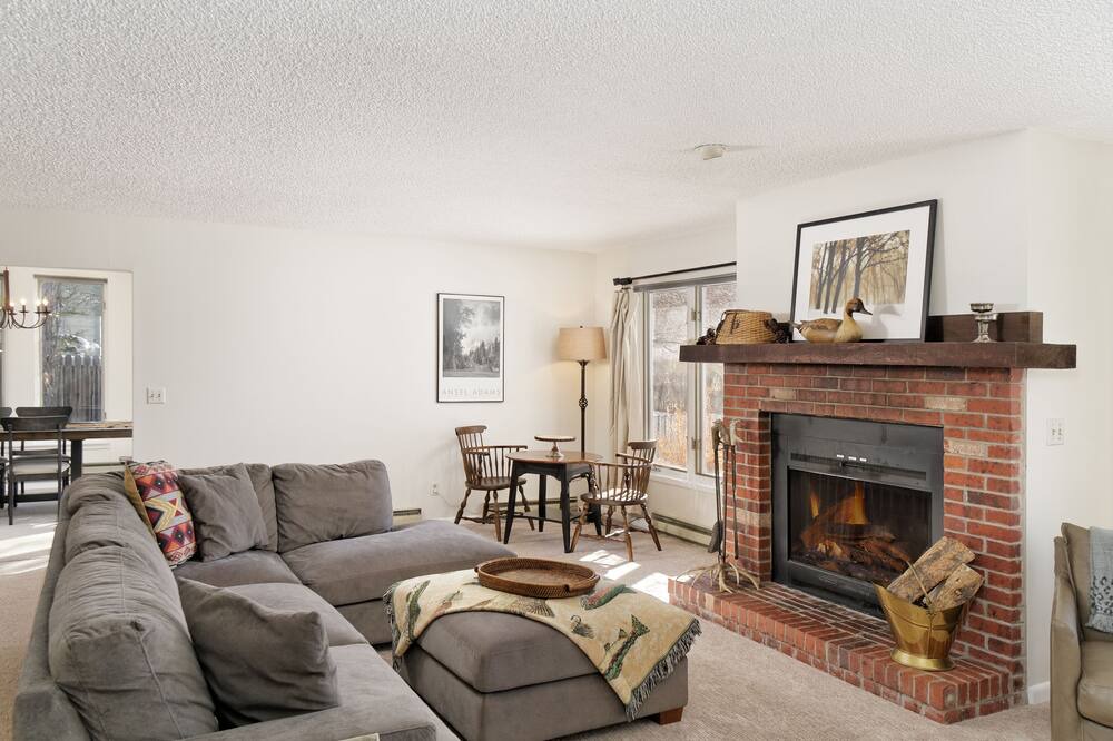 Photo of Livingroom in Carbondale