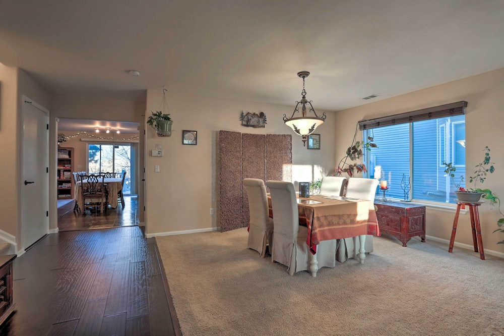 Photo of Livingroom in Green Valley Ranch