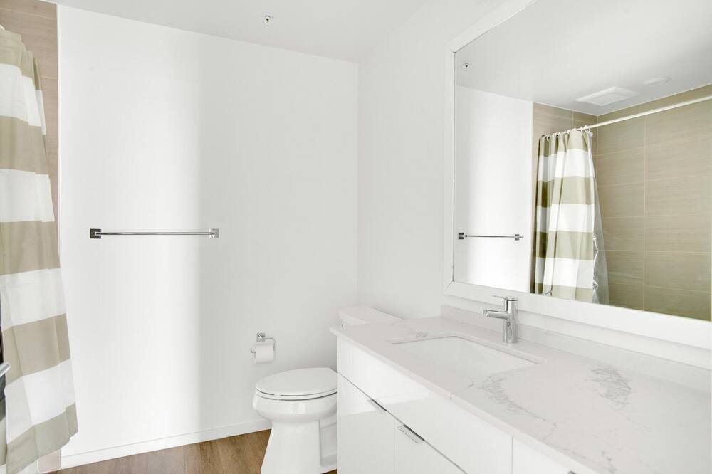 Photo of Bathroom in Congress Park