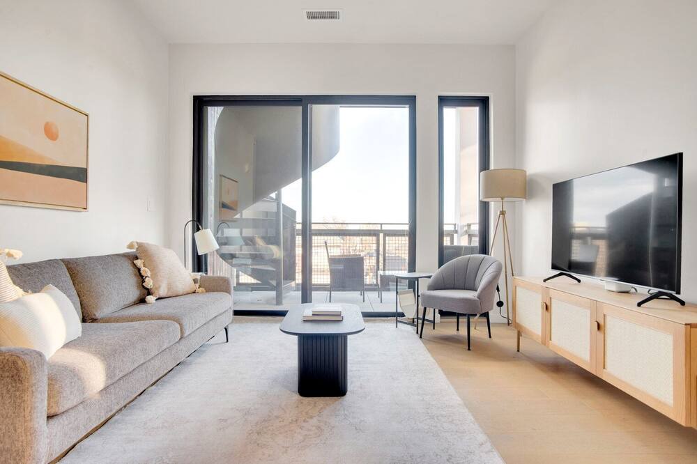 Photo of Livingroom in City Park West