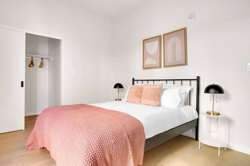 Photo of Bedroom in City Park West