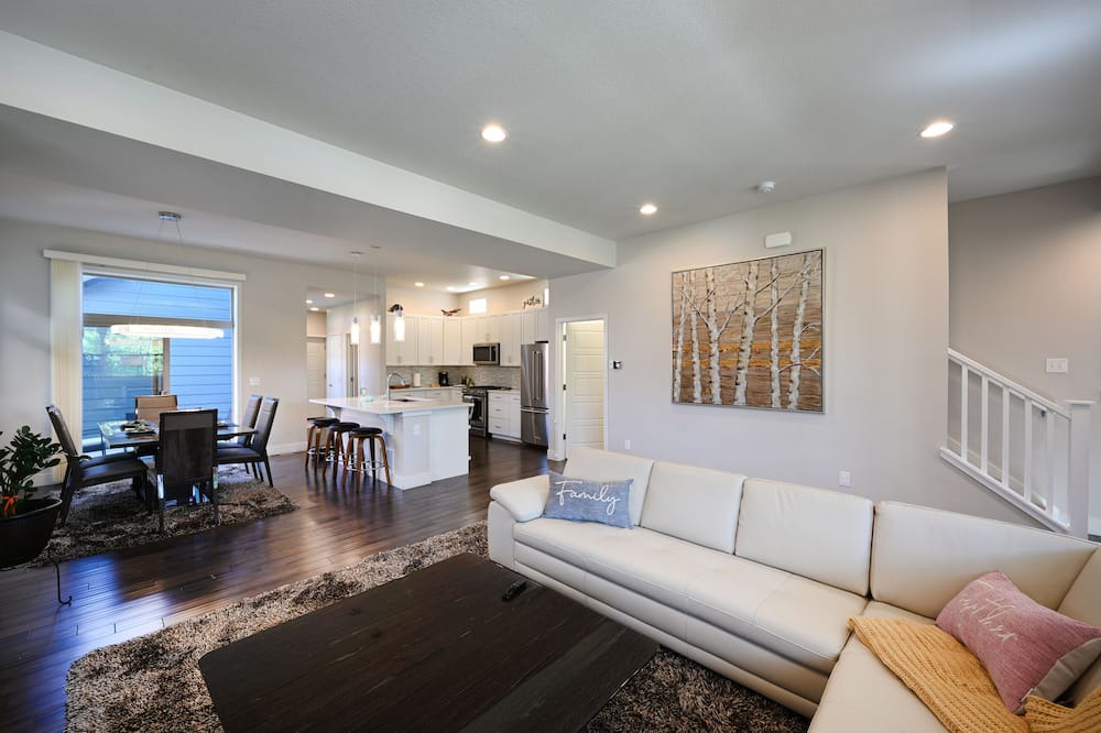 Photo of Livingroom in Northfield