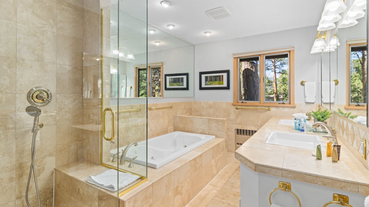 Photo of Bathroom in Stanley Hills