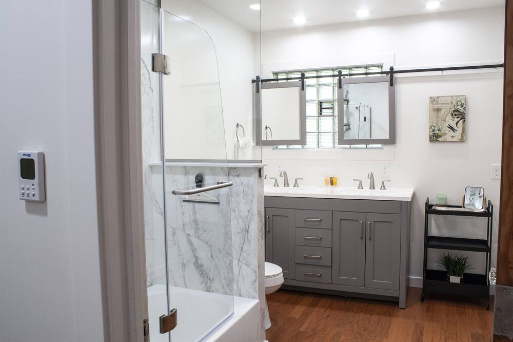 Photo of Bathroom in Loveland