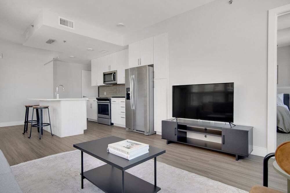 Photo of Livingroom in Five Points