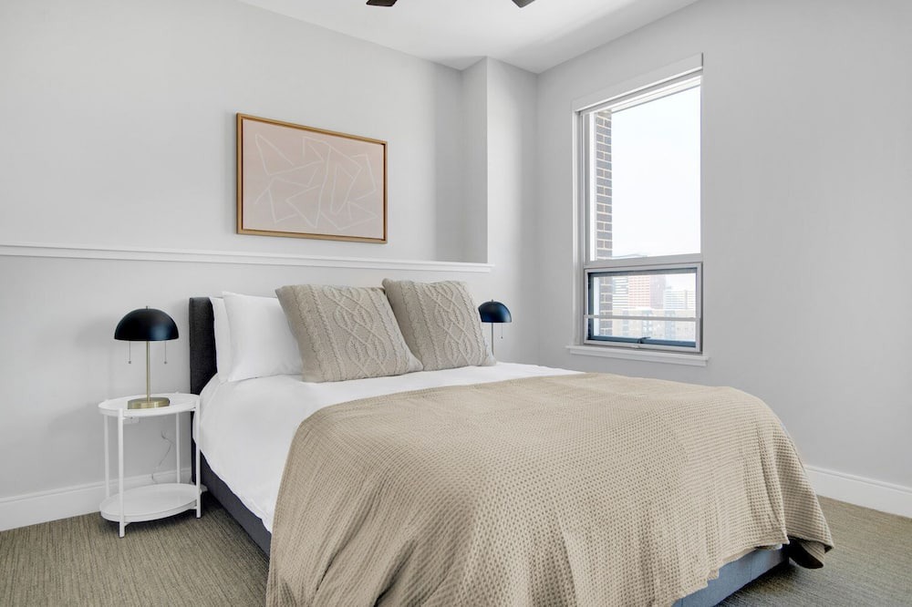 Photo of Bedroom in Five Points