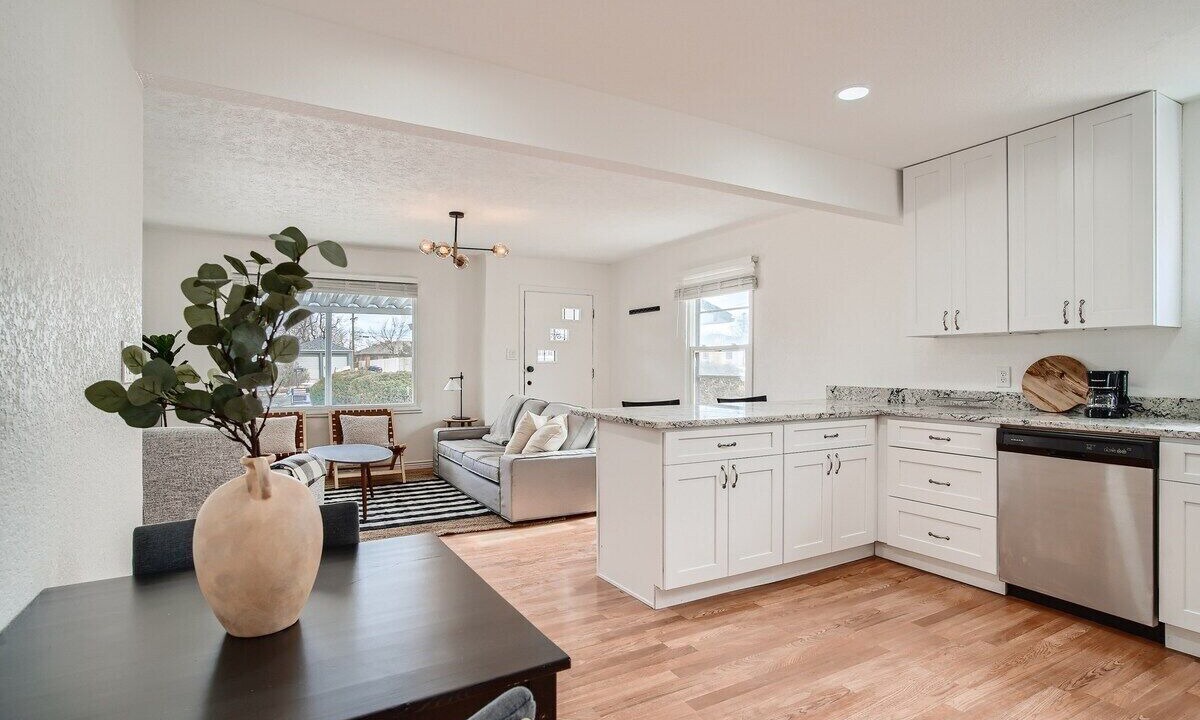 Photo of Kitchen in Barths