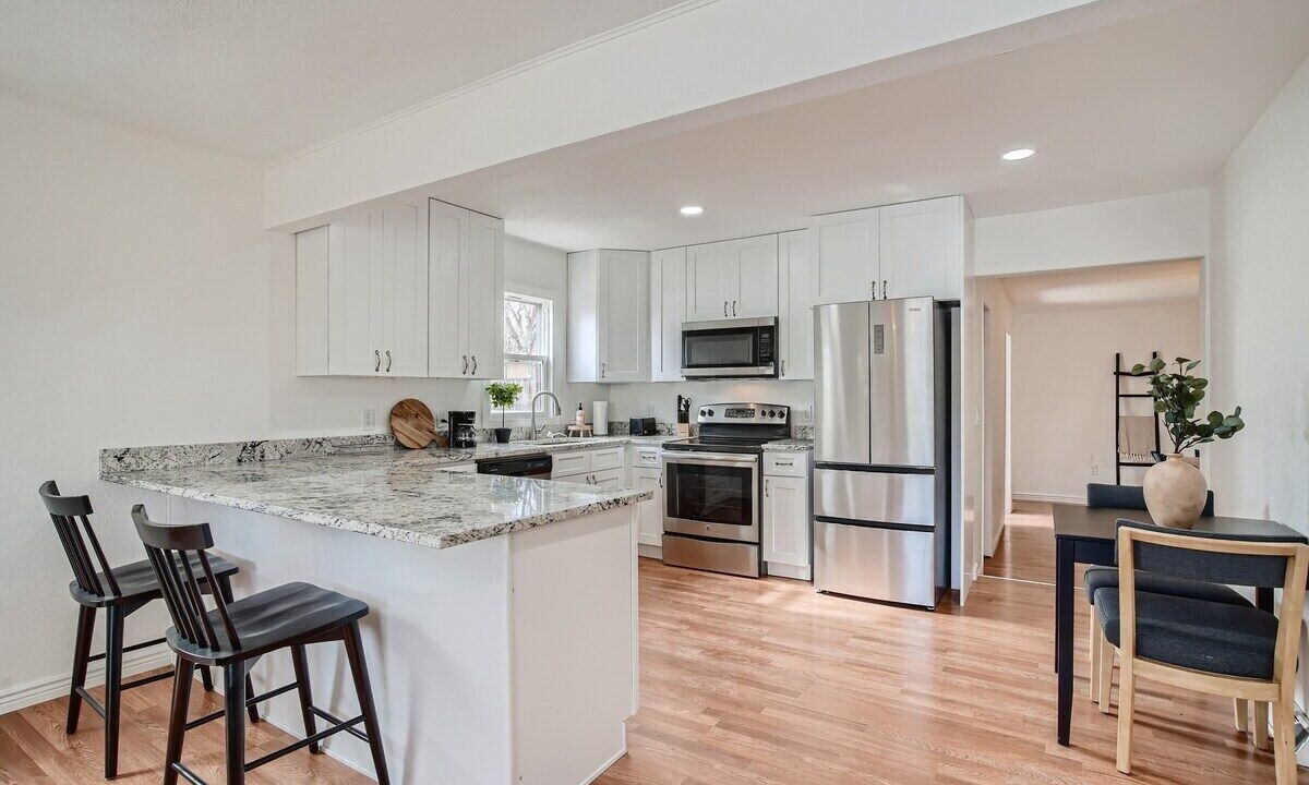 Photo of Kitchen in Barths