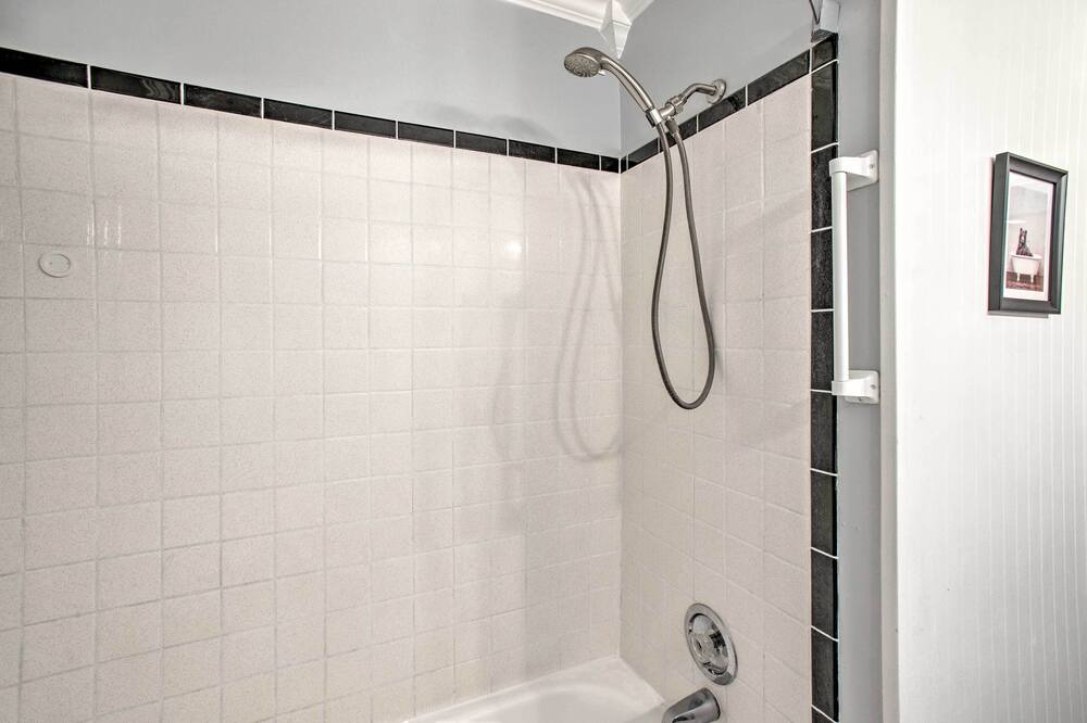 Photo of Bathroom in Evergreen