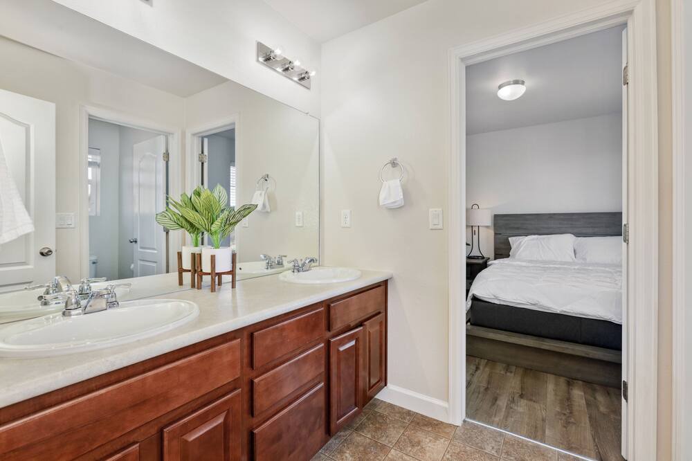 Photo of Bathroom in Aurora