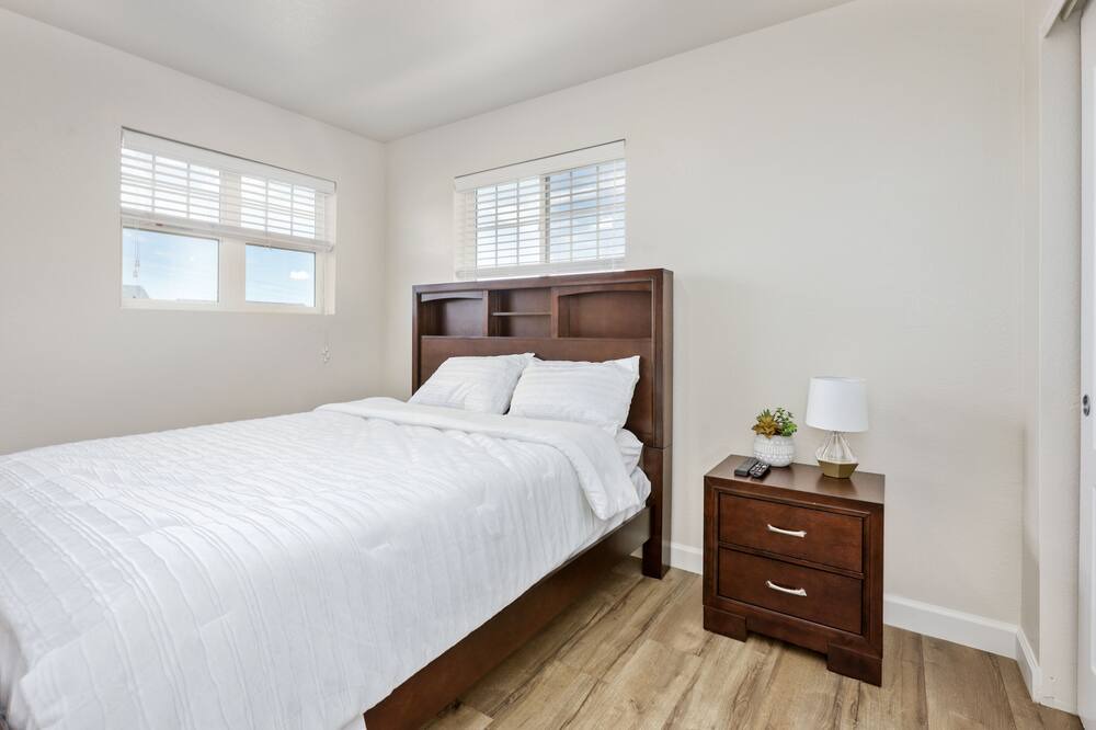 Photo of Bedroom in Aurora