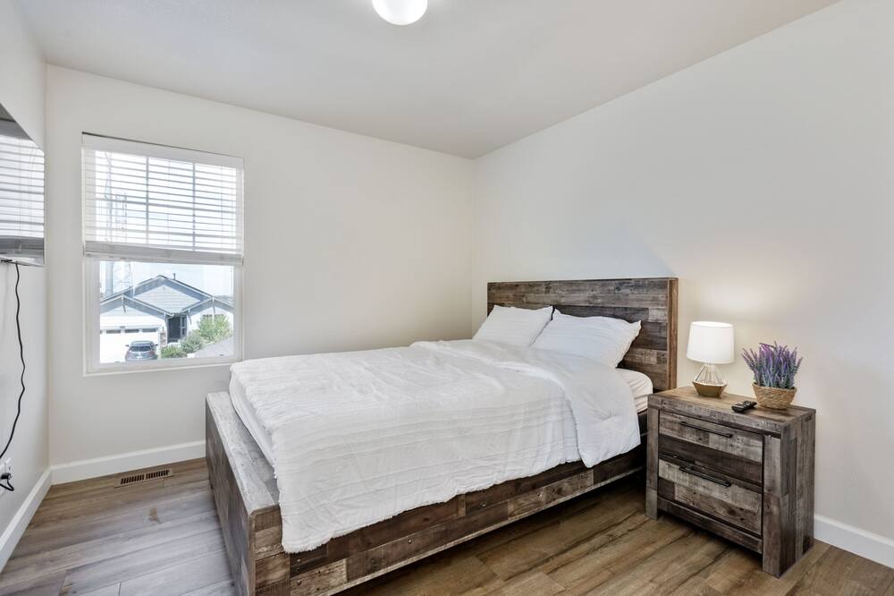 Photo of Bedroom in Aurora