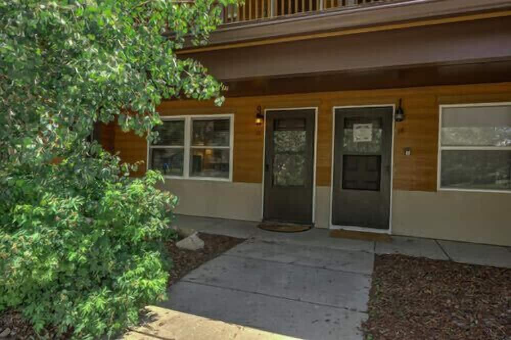 Photo of Outdoor in Summit Cove