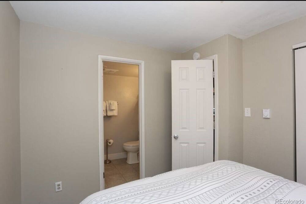 Photo of Bedroom in Summit Cove