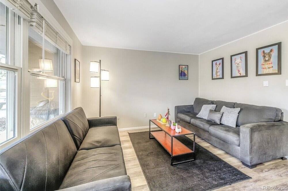 Photo of Livingroom in Summit Cove
