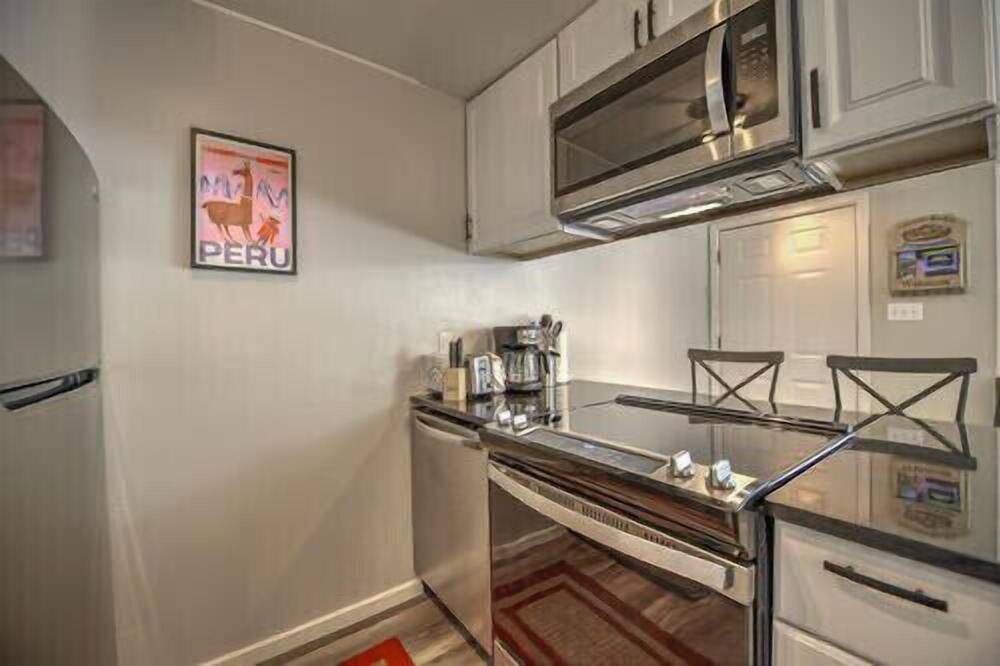 Photo of Kitchen in Summit Cove