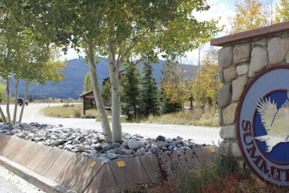 Photo of Others in Summit Cove