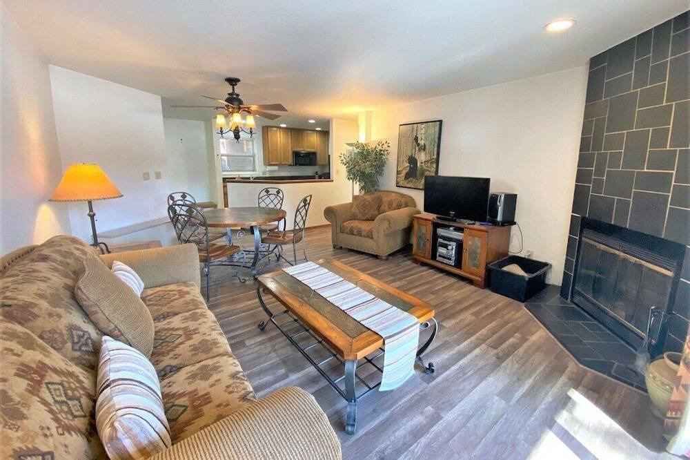 Photo of Livingroom in Purgatory