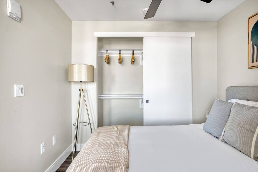 Photo of Bedroom in Five Points