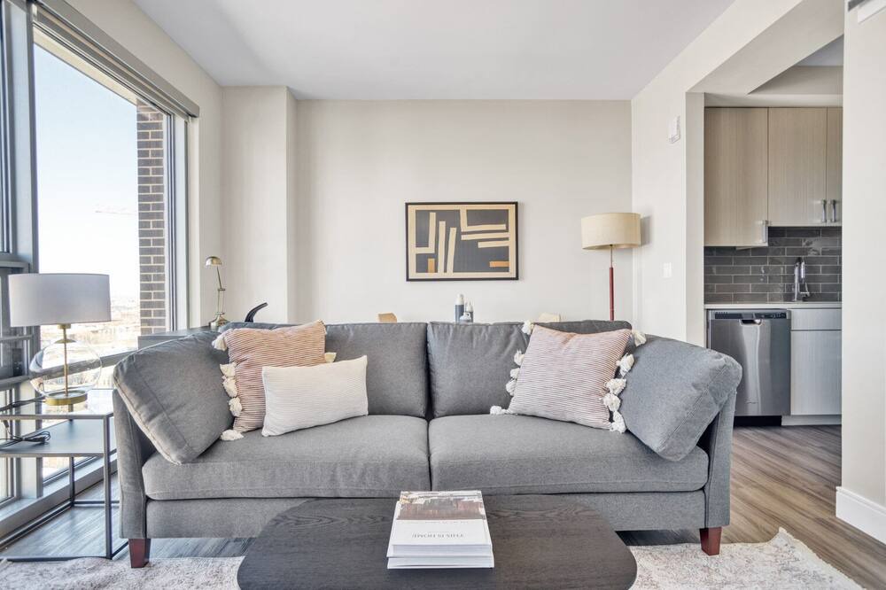 Photo of Livingroom in Five Points
