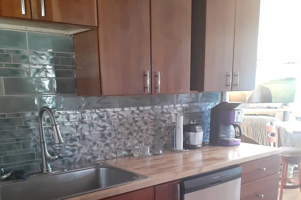 Photo of Kitchen in Evergreen Meadows