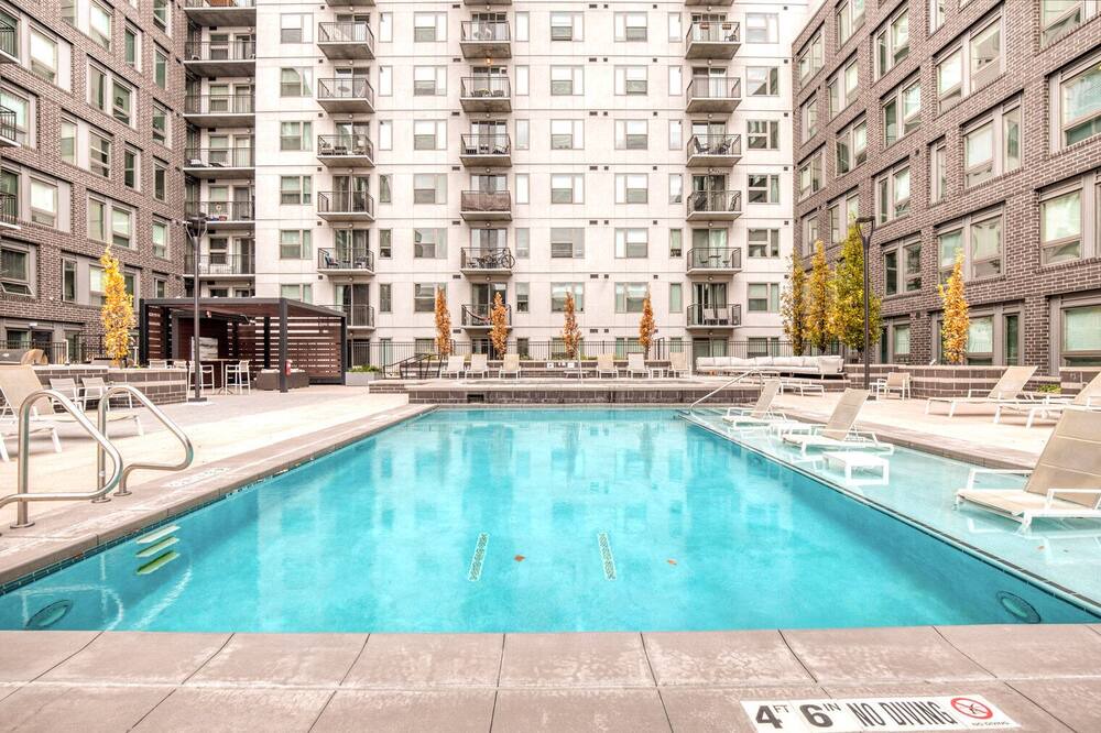 Photo of Outdoor in Hale