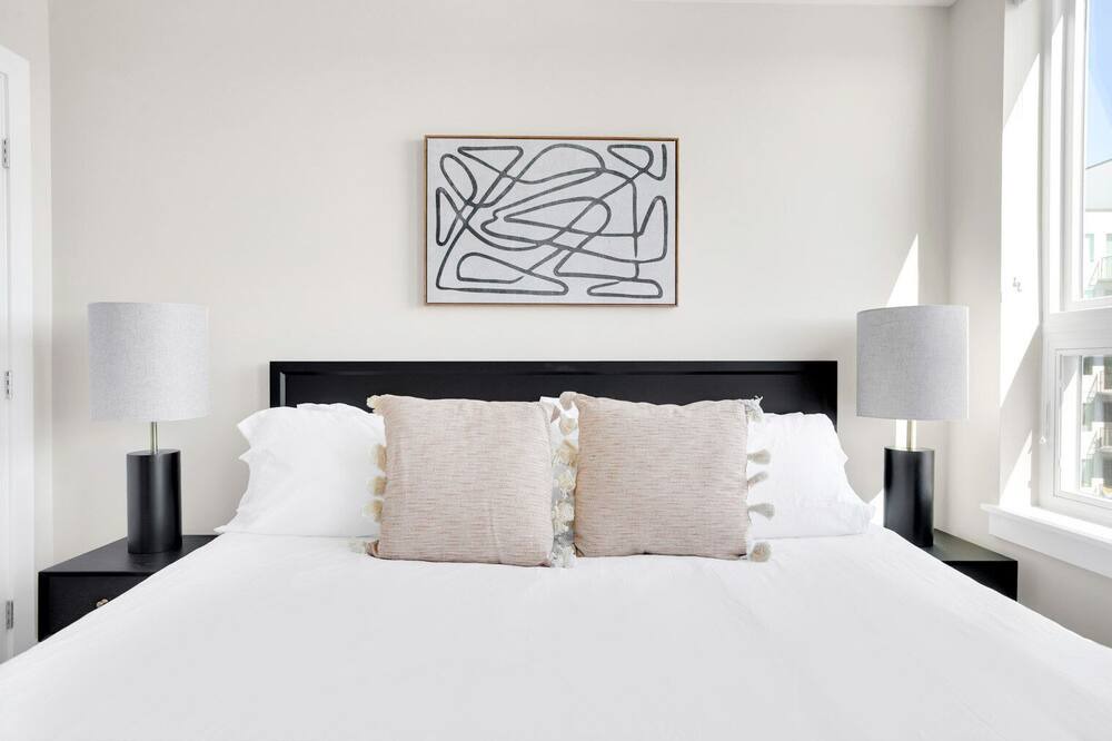 Photo of Bedroom in Hale